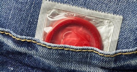 Fafanje brez kondoma Kurba Waterloo